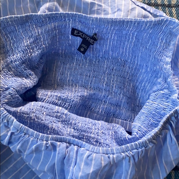 Express off the shoulder top! - Picture 6 of 8